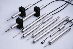 如何理解位移傳感器的特征參數？